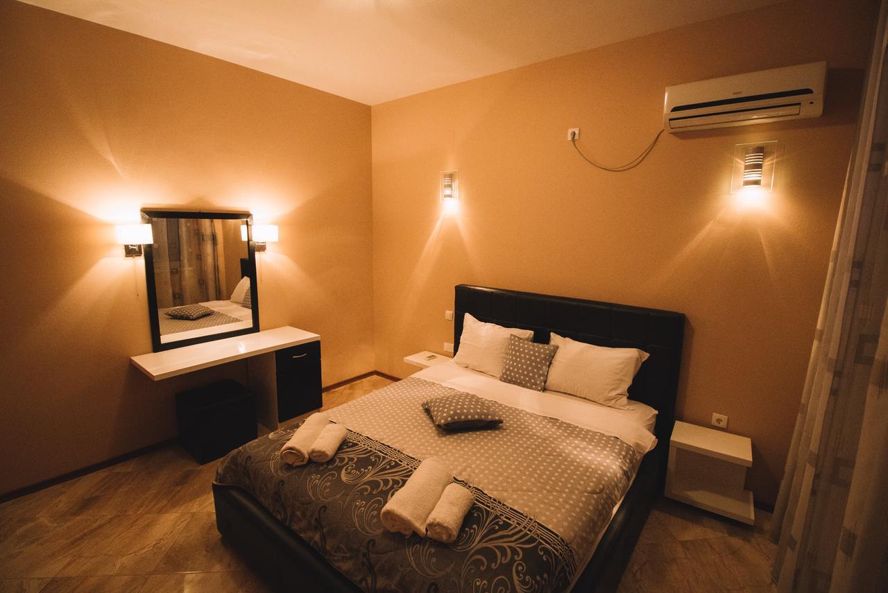 Crystal Apartments Ulcinj Buitenkant foto