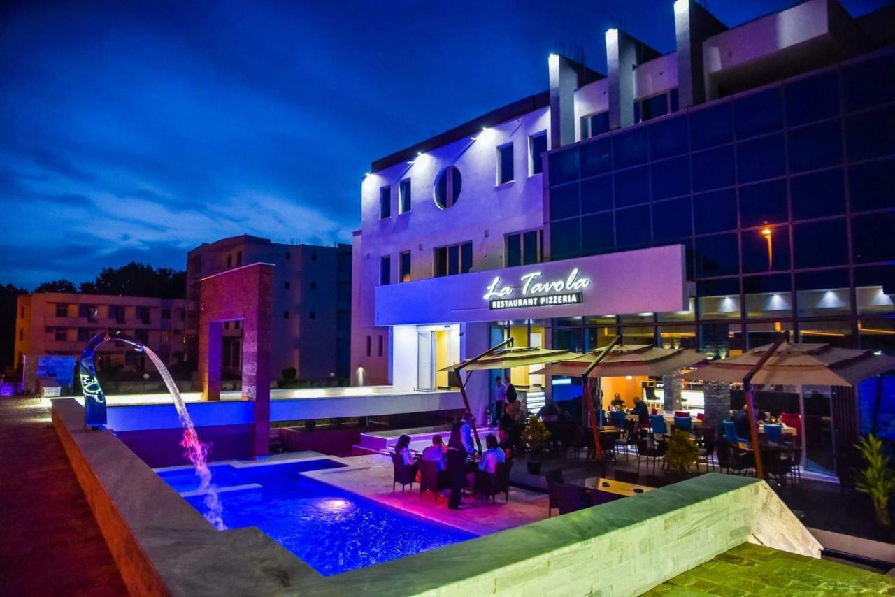 Crystal Apartments Ulcinj Buitenkant foto